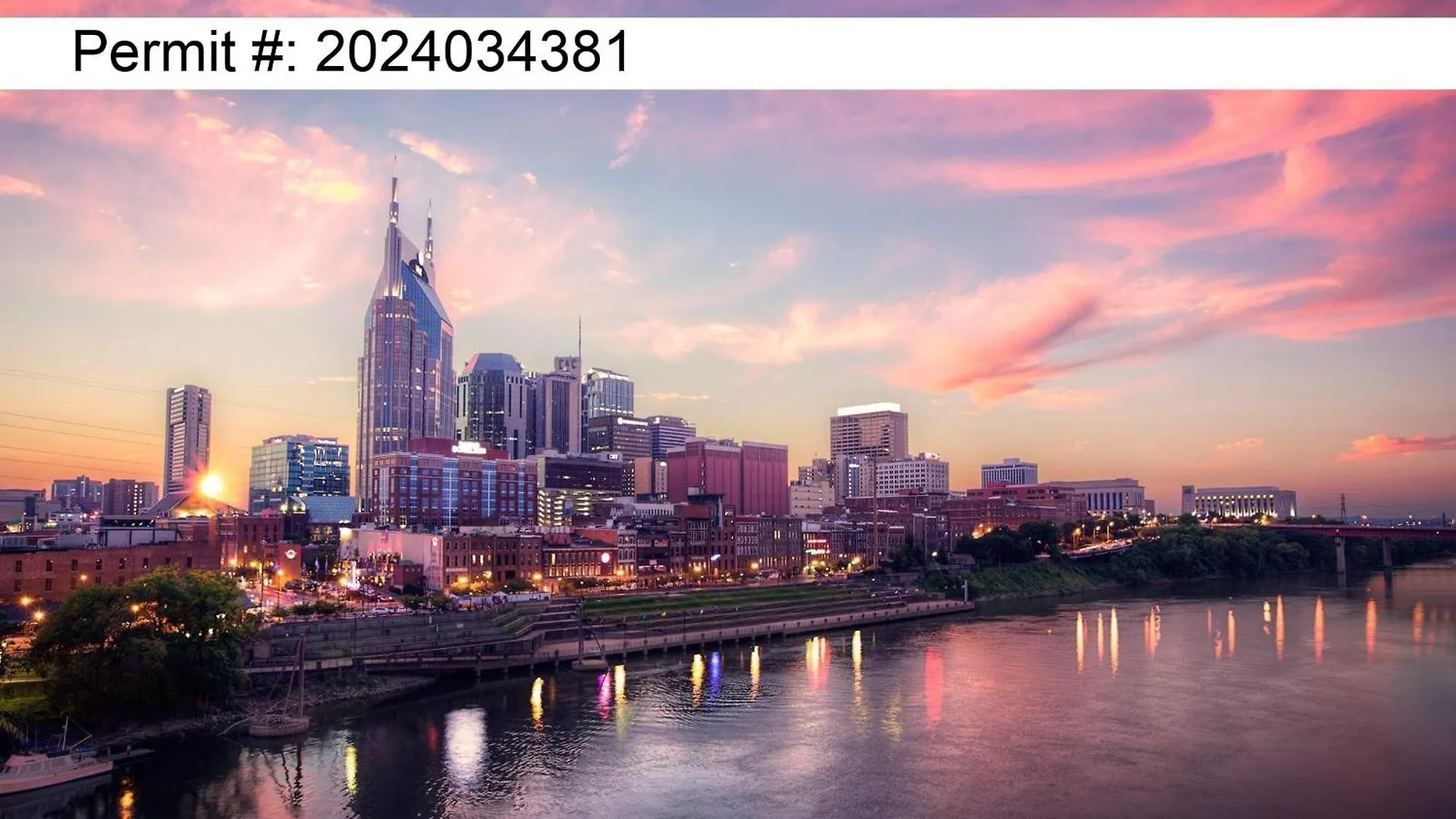 Game Room & Rooftop Deck At Downtown Nashville